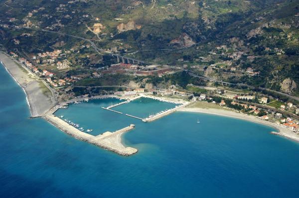 Porto di Cetraro- Marina Resort