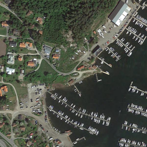 Almosund Road Outer Marina